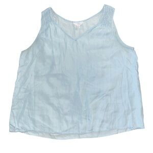 Time and Tru Light Blue Sleeveless V-Neck Tank Top